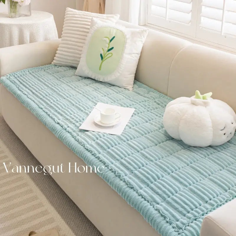 Pet Protection Cover Plush Non-Slip LUMIEREA Azure-70X150cm