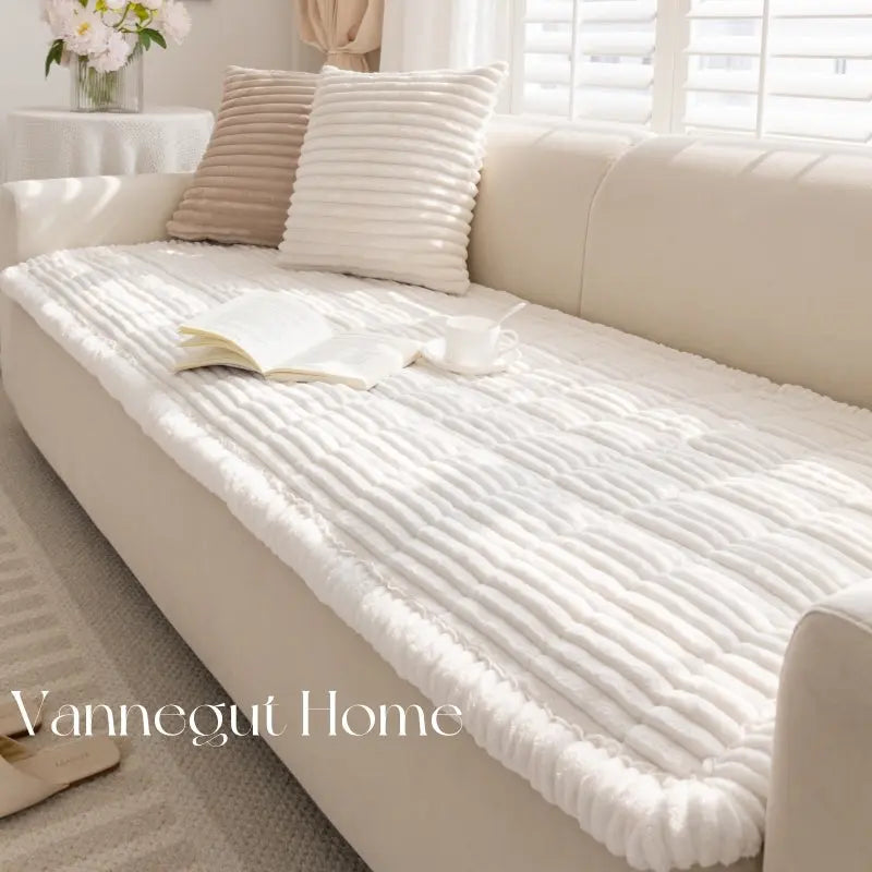 Pet Protection Cover Plush Non-Slip LUMIEREA White-70X150cm